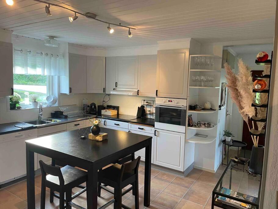 Harmonisk Villa Söderhamn Esterno foto