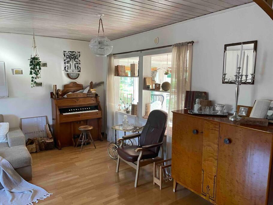 Harmonisk Villa Söderhamn Esterno foto