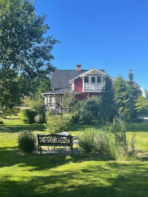 Harmonisk Villa Söderhamn Esterno foto